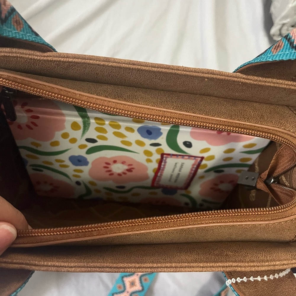 Brown Wrangler Tote Purse - Picture 13 of 14